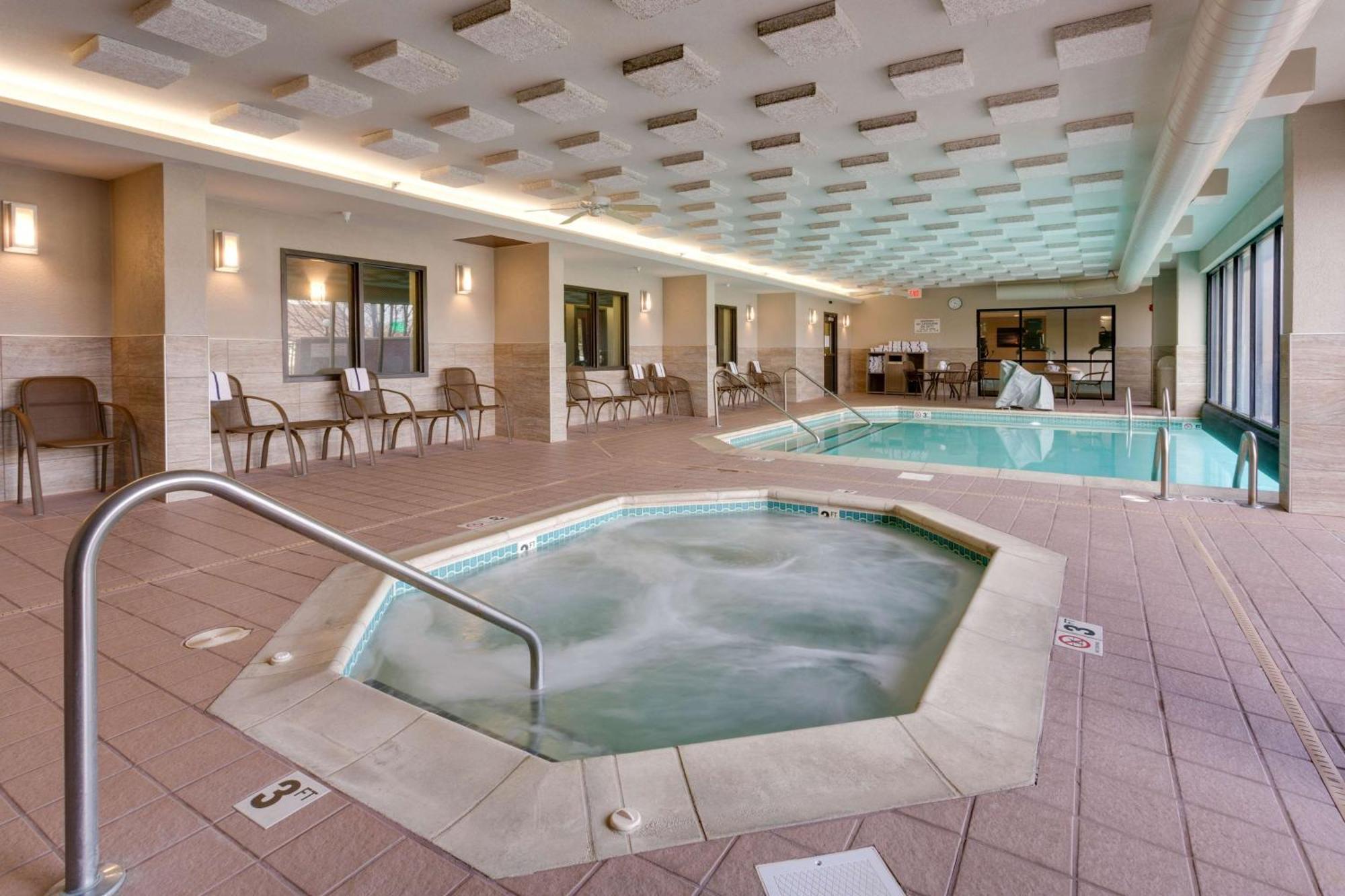 Drury Inn & Suites Overland Park Zewnętrze zdjęcie