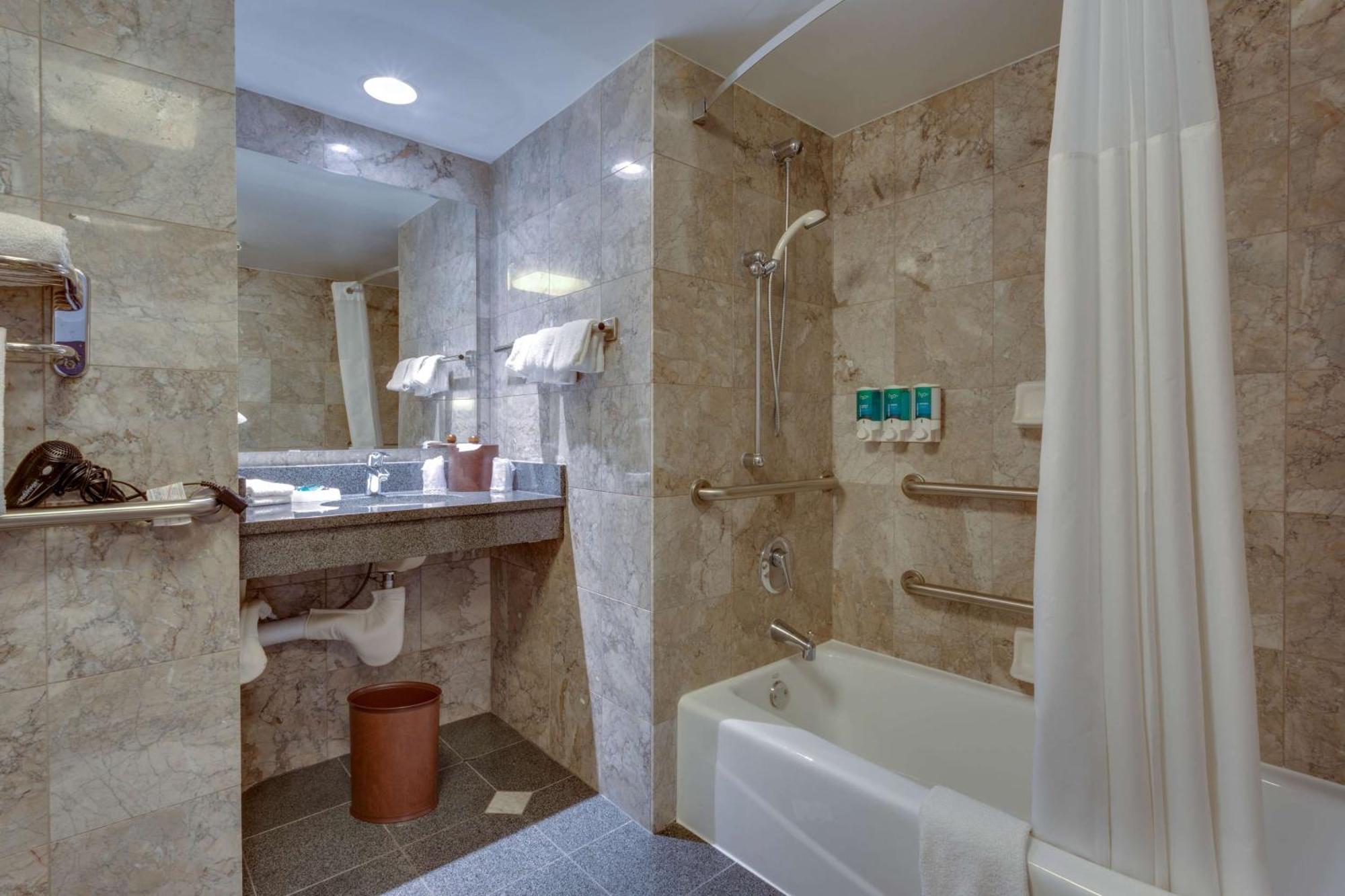 Drury Inn & Suites Overland Park Zewnętrze zdjęcie